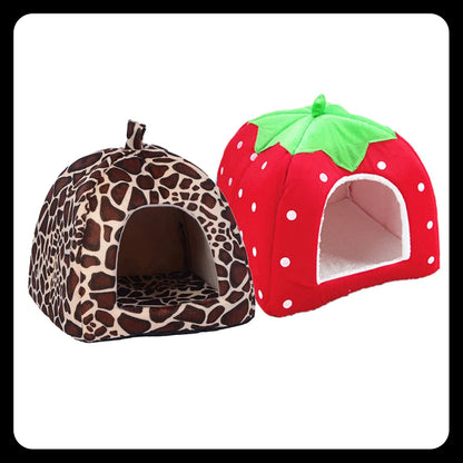 Cozy Kennel Strawberry Pet Bed – A Snug Retreat for Your Furry Friend