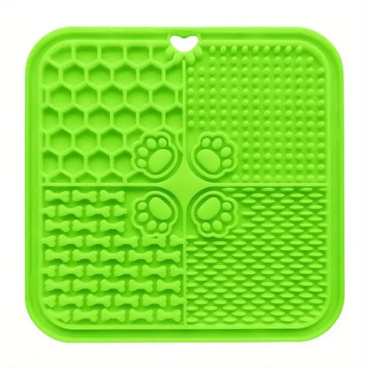 Silicone Licking Pad for Pets – Fun, Relaxation, and Healthy Treats for Dogs & Cats