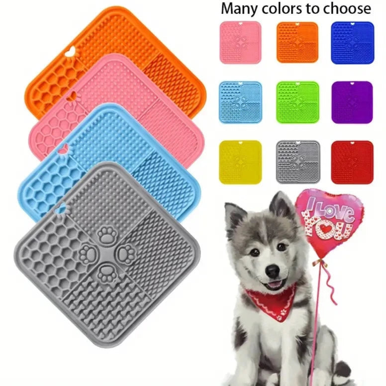 Silicone Licking Pad for Pets – Fun, Relaxation, and Healthy Treats for Dogs & Cats